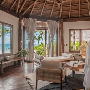https://delek-tulum.allrivieramayahotels.com