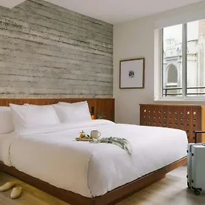 Henri On 24 Chelsea, Sonder Hotel